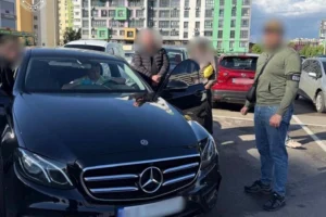 Обіцяли «зелений коридор» на кордоні з Румунією: затримано організаторів схеми для ухилянтів