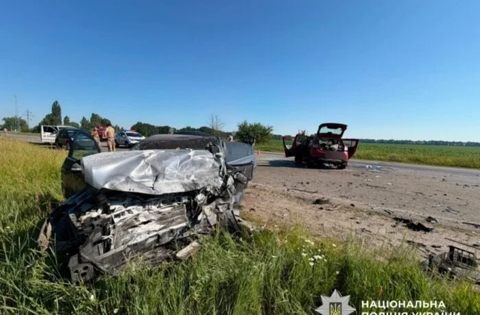 На Київщині внаслідок масштабної ДТП загинули п’ятеро людей