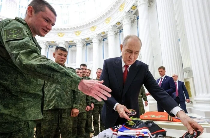 Путін побажав удачі російським військовим у просуванні до Запоріжжя