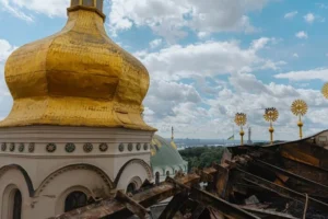 Удар по Лаврі. Час думати ось про що