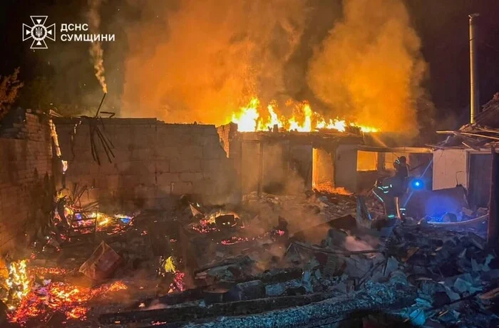 Окупанти вдарили по житловому будинку на Сумщині: загинули троє, серед них дитина