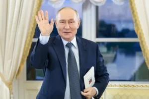 Путін на тлі зниження рейтингів став частіше з’являтися на публіці