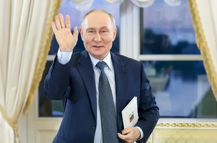 Путін на тлі зниження рейтингів став частіше з’являтися на публіці