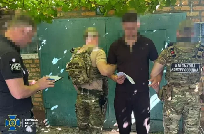 Перебуваючи у полоні РФ, знущався з українців. СБУ викрила нацгвардійця