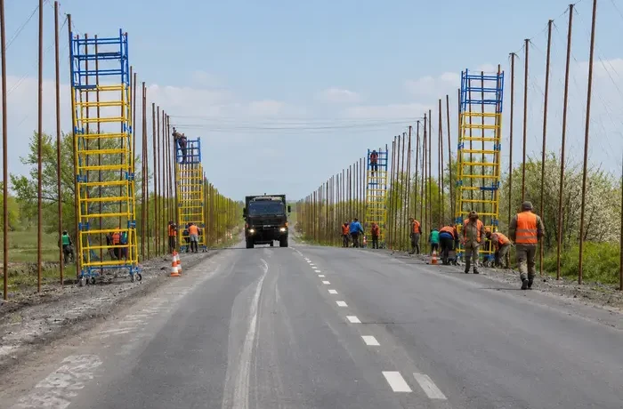 На Волині встановлять антидронові сітки на дорогах біля кордону