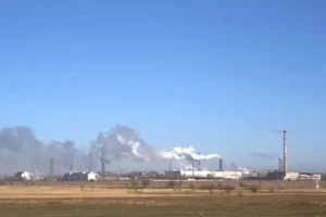На одному з найбільших заводів Криму сталася пожежа