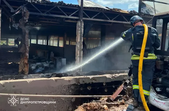 Удар по Кривому Рогу: поліція показала перші хвилини після атаки (відео)