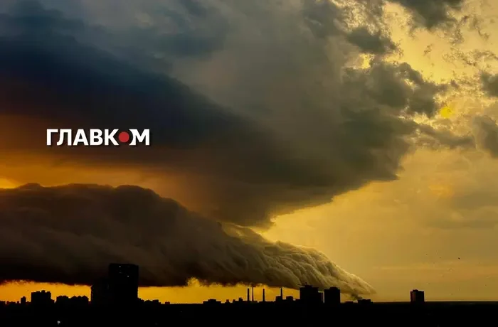 Негода спричинила перебої зі світлом у Києві та області