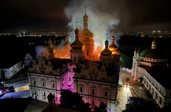 Чи допоможе МОК відновлювати Лавру після атаки Росії? Відповідь організації