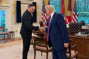 Усик, Трамп і політичні амбіції боксера