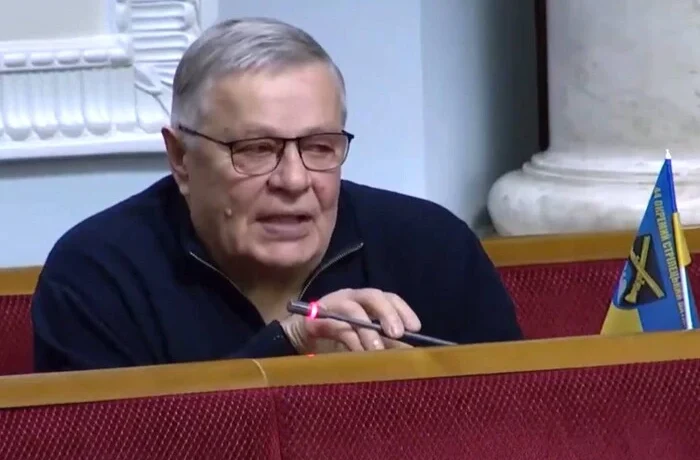192 тис. грн в місяць – мало? Одіозний нардеп вимагає, аби Пенсійний фонд помножив пенсію на два
