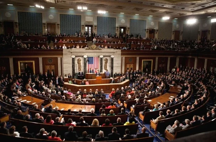 Сенатори США націлилися на активи РФ заради озброєння України