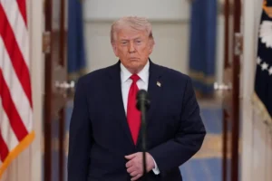 Трамп назвав причину для відновлення військових атак США на Іран