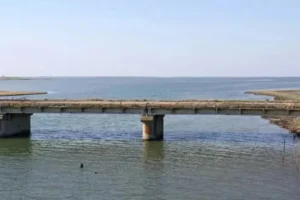 Дрони вдарили по одному з ключових маршрутів окупантів між Херсонщиною та Кримом