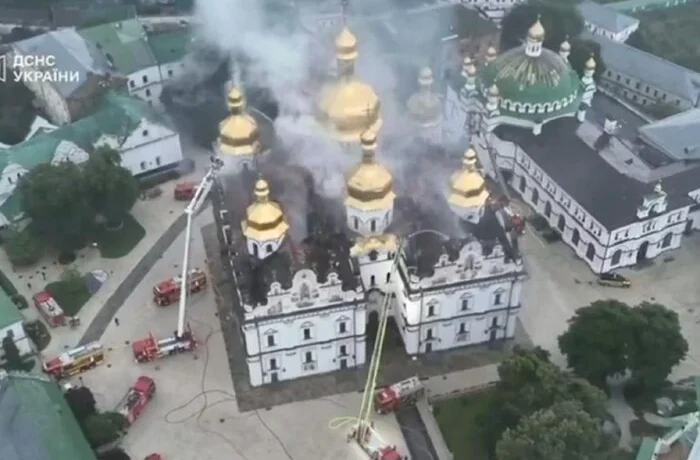 Китай відреагував на російський удар по Лаврі