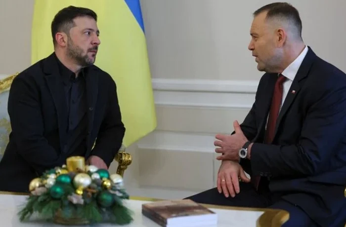 Навроцький різко звернувся до Зеленського на тлі скандалу з орденом