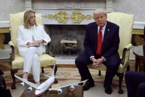 Трамп знову заявив, що прем’єр-міністр Італії попросила зробити фото на G7 та поглибив суперечку
