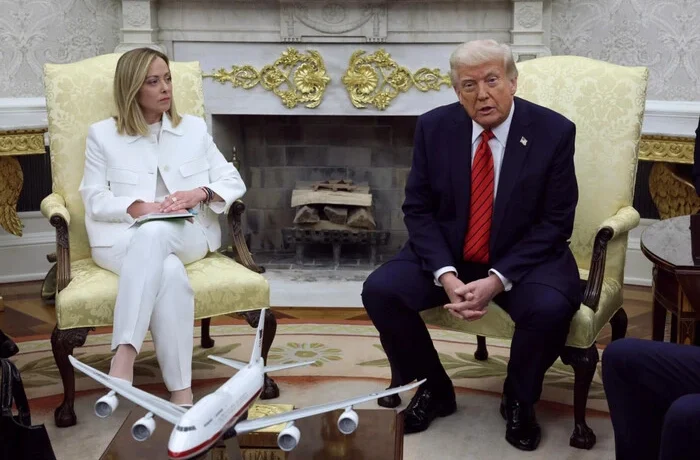 Трамп знову заявив, що прем’єр-міністр Італії попросила зробити фото на G7 та поглибив суперечку