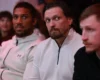 Усик сенсаційно відмовився від усіх чемпіонських поясів