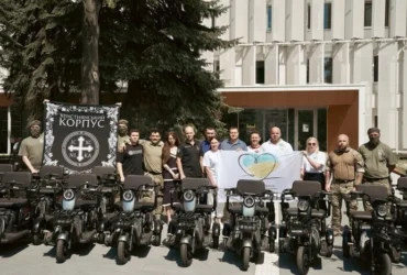 Християнський корпус, БФ «Надія» та Валерій Дубіль передали 20 скутерів ветеранам