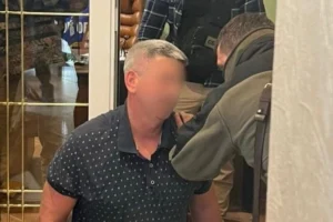 Суд у Києві ув’язнив на сім років засновника фонду, який допомагав ухилянтам