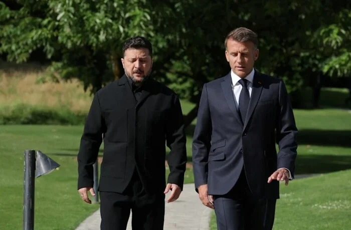 Макрон зустрів Зеленського на саміті G7