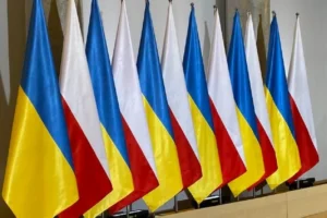 Україну знову намагаються поставити в стійло