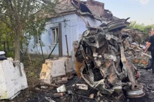 Атака на Миколаїв: постраждали люди, спалахнула масштабна пожежа