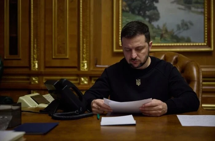 Зеленський утворив нову військову адміністрацію на Запоріжжі