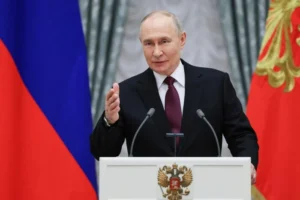 Депутат Держдуми РФ закликав Путіна припинити війну