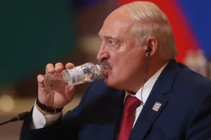 Час спливає: чому ультиматум Зеленського Лукашенку може завершитися ударом