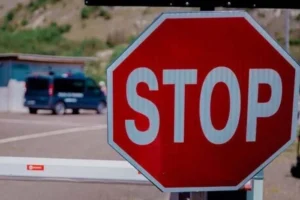 Один із пунктів пропуску в Україну призупинив роботу