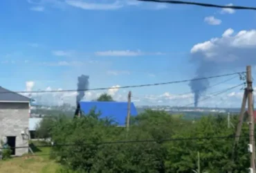 Зеленський підтвердив ураження двох НПЗ в Уфі за 1500 км від України