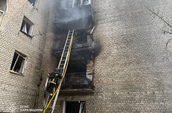Росія вбила жінку в Ізюмі: через атаку пошкоджено багатоповерхівку (фото)