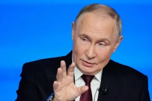 Путін дозволив арештовувати майно росіян за критику війни