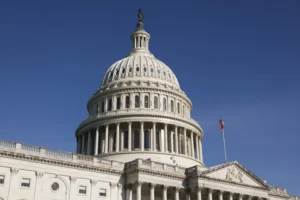 Конгрес ухвалив найважливіше рішення для України за часів Трампа. Що відбувалось за лаштунками