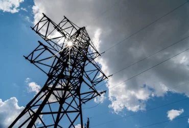 Експерт пояснив наслідки адміністративного регулювання цін на електроенергію