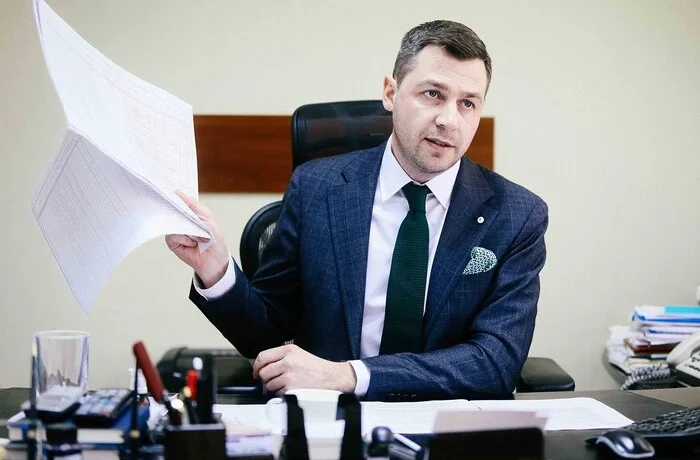 Екскерівник «Надр України» працевлаштувався у чергову державну контору з випробовувальним терміном