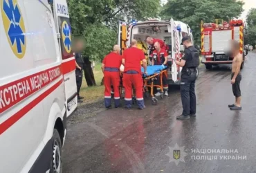 На Волині від удару блискавки постраждали люди, серед них є діти