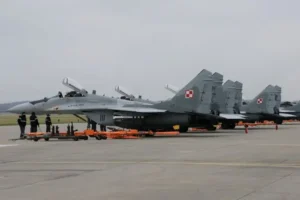 Польща відмовилася передавати Україні МіГ-29? Міністр оборони зробив заяву