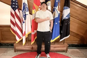 «Справді вражає!». Усик вперше відвідав Пентагон