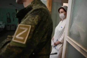 «Там одні мужики». Російська лікарка вербувала медсестру на війну дивними аргументами