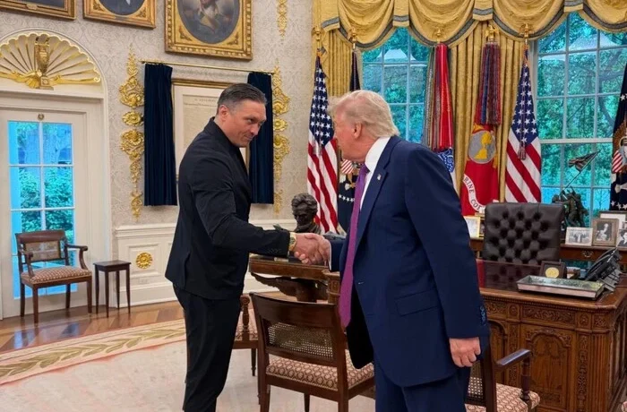 Усик зустрівся з Трампом у Білому домі