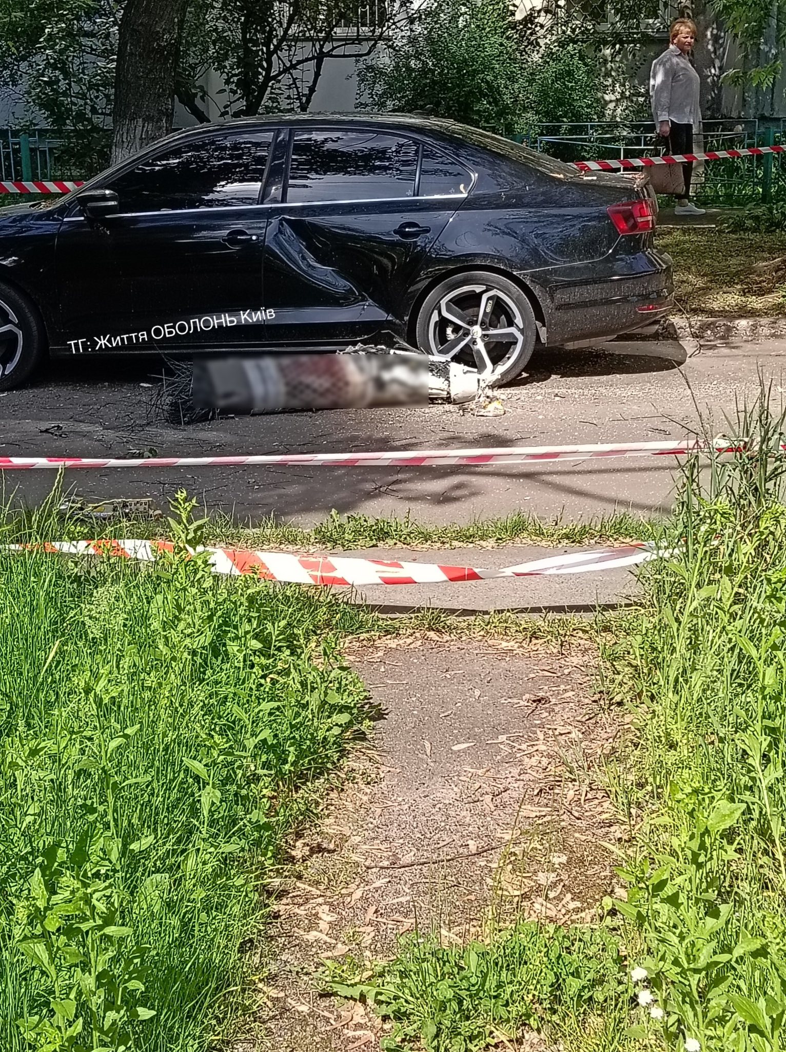 Нездетонована бойова частина ракети впала на територію дитсадка в Оболонському районі  фото 1