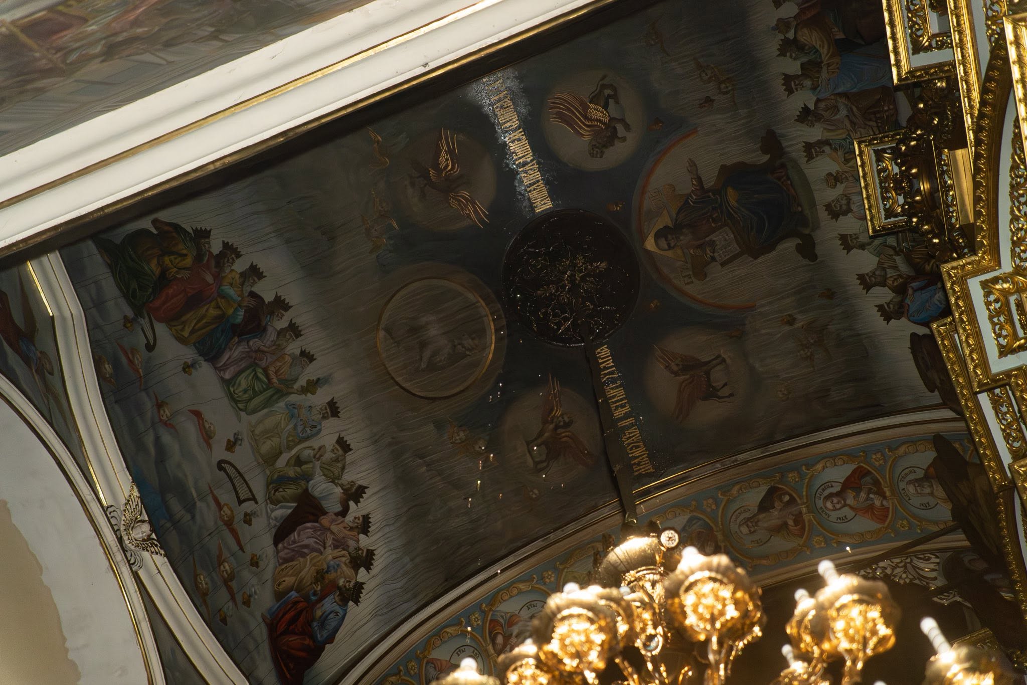 Працівники Києво-Печерської лаври показали наслідки пожежі