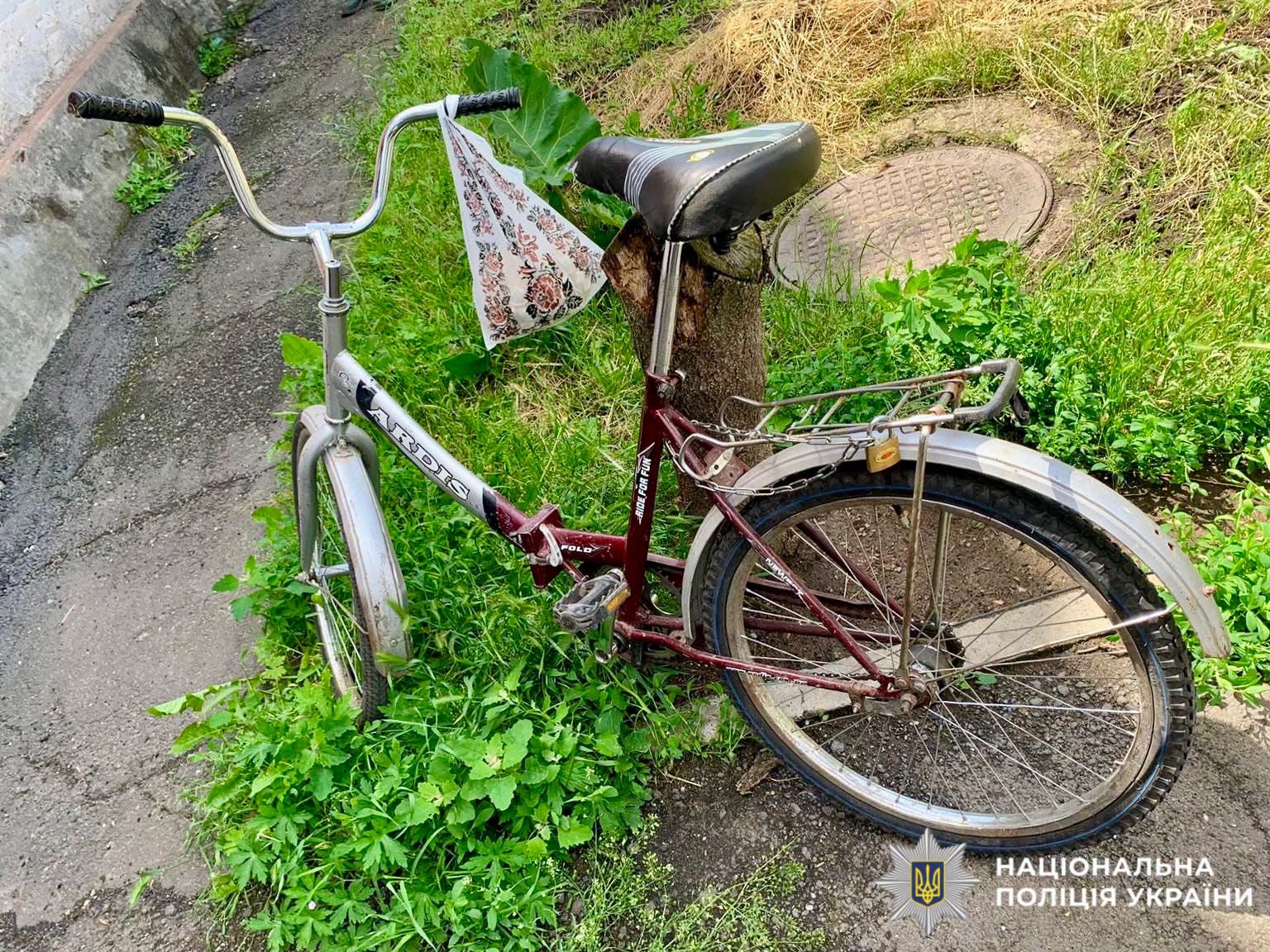 Внаслідок аварії 72-річний велосипедист загинув на місці події