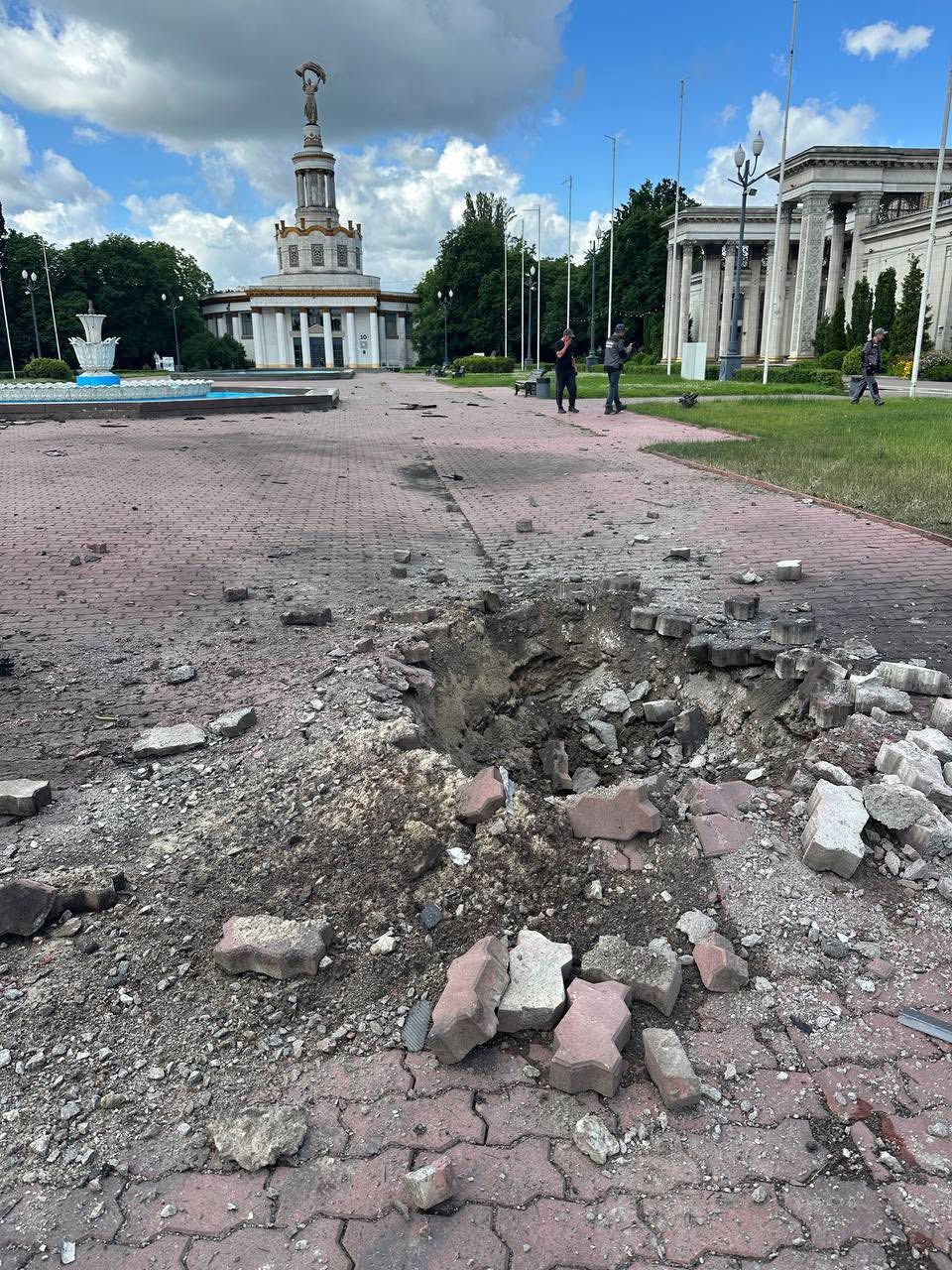Незважаючи на обстріл, ВДНГ відкритий для відвідувачів