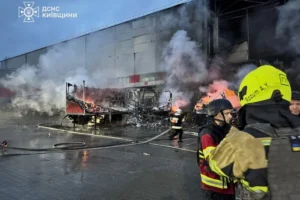 ДСНС показала наслідки ворожої атаки на Київщину (фото)