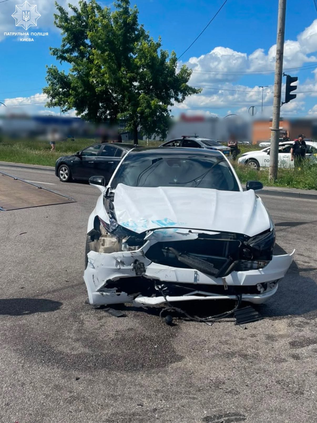 Ford, пошкоджений нетверезим водієм