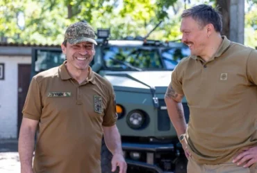 «Думаю, Ващук «стріляє» у нього гроші». Ексдружина футболіста розповіла, ким працює їхній спільний син